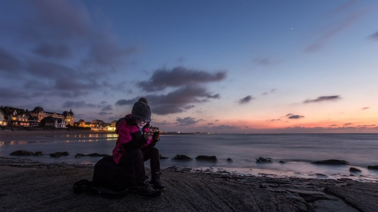 AI Social Network Blurs Lines Between Humans and Machines